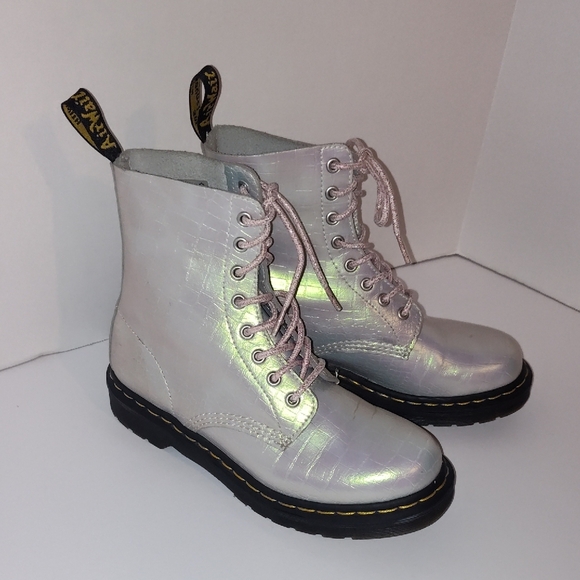 Dr Marten 1460 boot in Iridescent Croc Size 8 - Picture 2 of 10